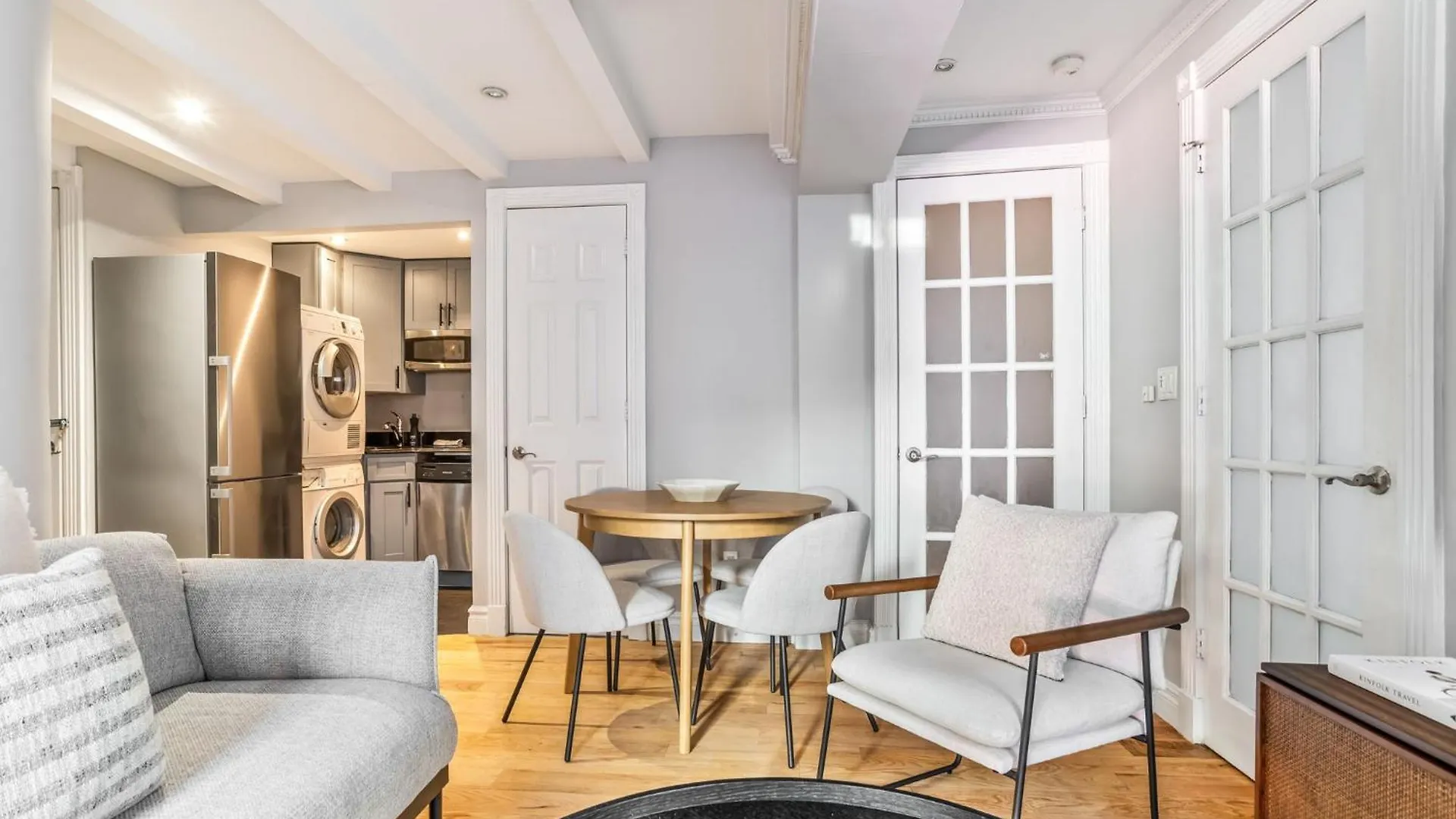 Charming 2-Bed 1-Bath Apartment In Turtle Bay Νέα Υόρκη